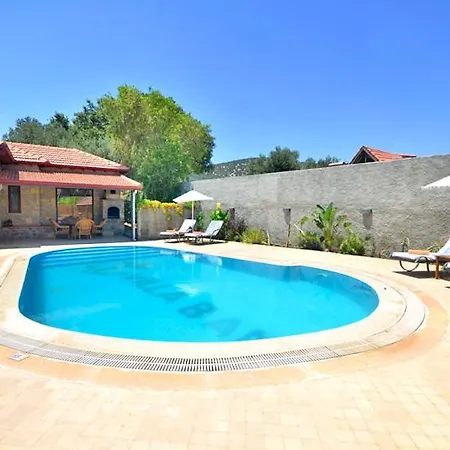 Villa Bambu Villa *